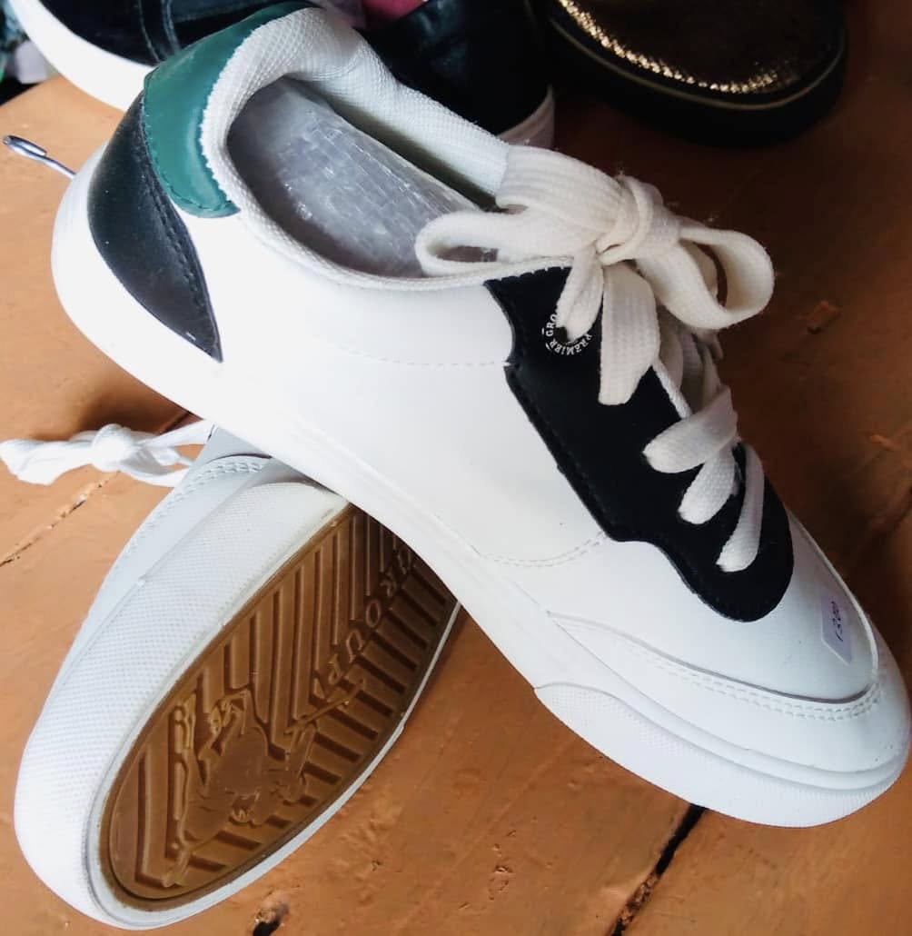 Ladies Creme Converse
